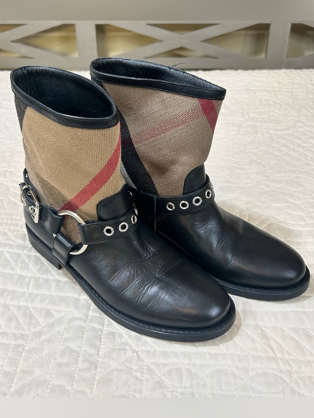 Burberry Queenstead Black Check Leather Boots Size 6.5 US (36.5 EU) - Picture 4 of 12